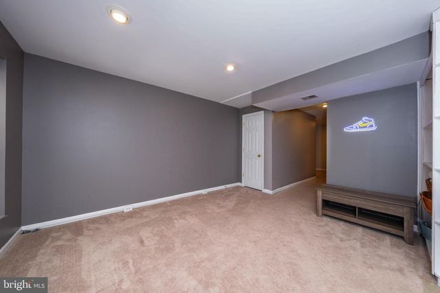 12048 ELLIOTS OAK PL, Bristow, VA 20136