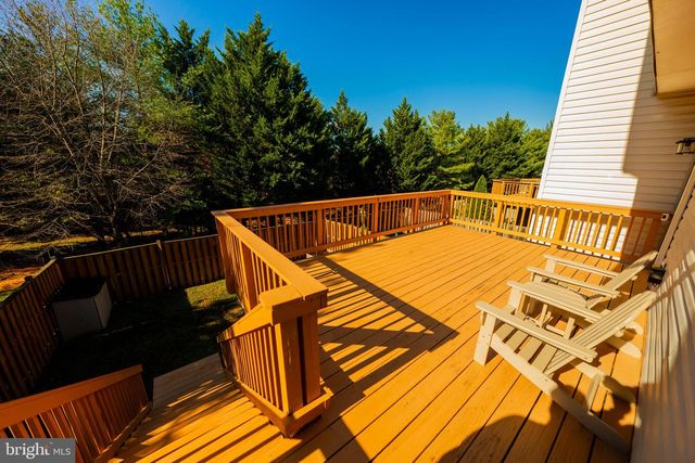 12048 ELLIOTS OAK PL, Bristow, VA 20136