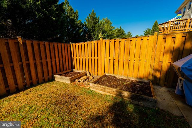 12048 ELLIOTS OAK PL, Bristow, VA 20136