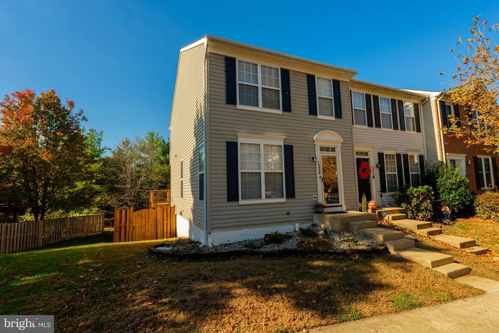 12048 ELLIOTS OAK PL, Bristow, VA 20136