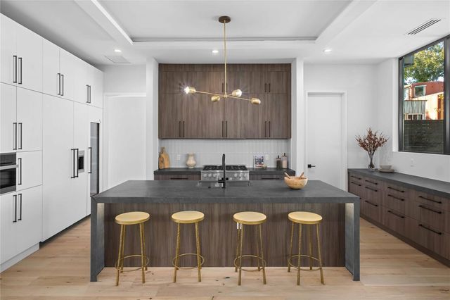 1506 Bouldin Ave, Austin, TX 78704