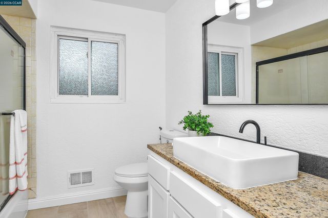 4126 Camelot Ct, Pittsburg, CA 94565