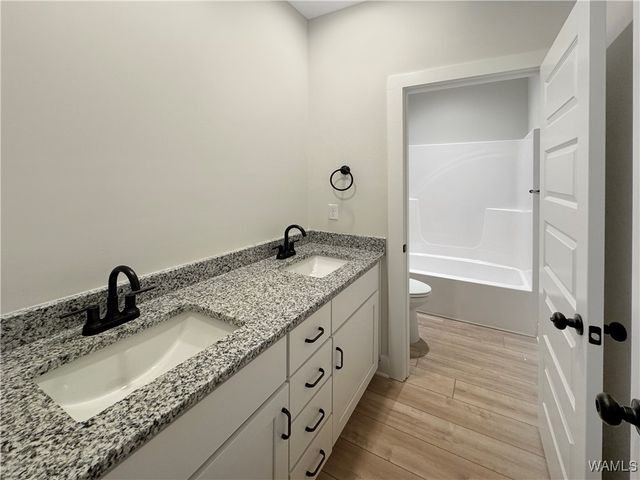 13773 Blackoak, Northport, AL 35475