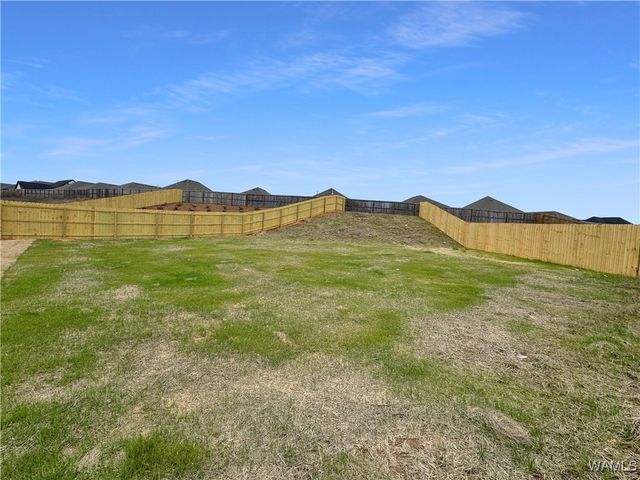 13773 Blackoak, Northport, AL 35475