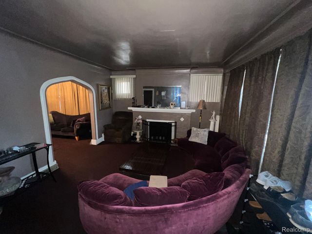 11696 BROADSTREET Avenue, Detroit, MI 48204