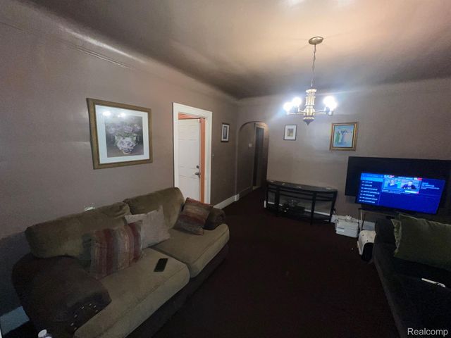 11696 BROADSTREET Avenue, Detroit, MI 48204