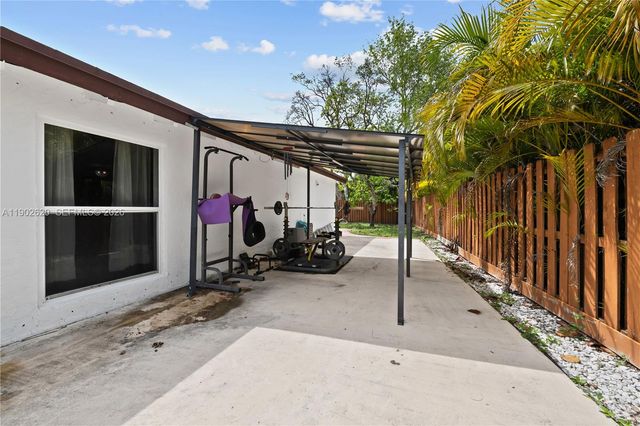 10610 SW 128th Avenue, Miami, FL 33186