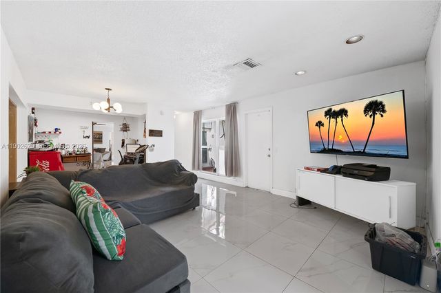 10610 SW 128th Avenue, Miami, FL 33186