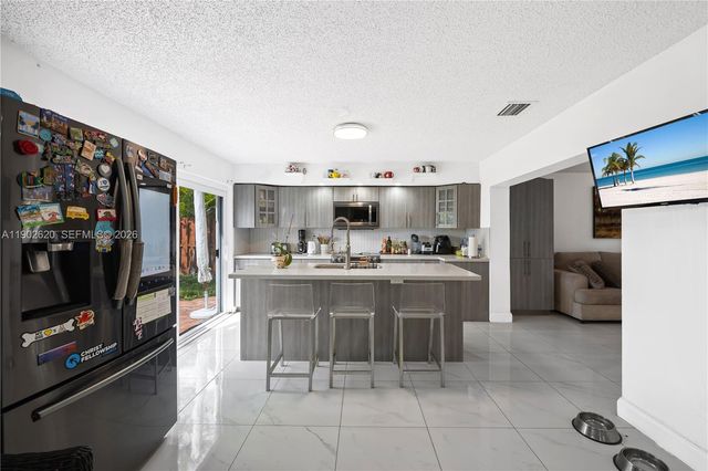 10610 SW 128th Avenue, Miami, FL 33186
