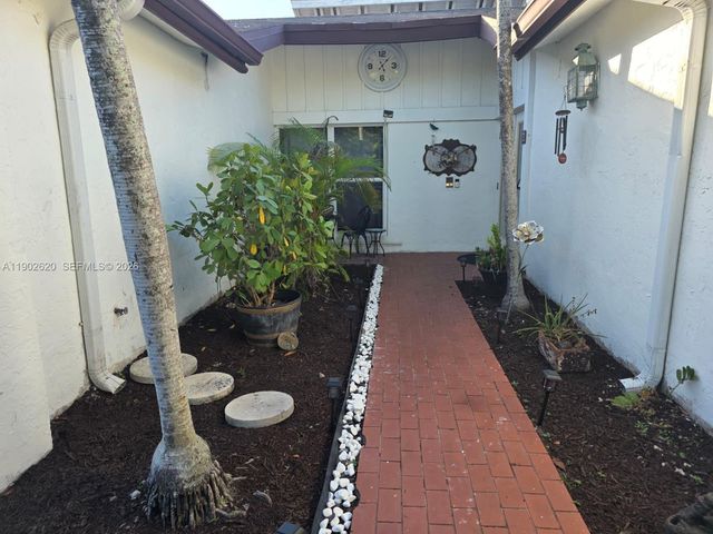 10610 SW 128th Avenue, Miami, FL 33186