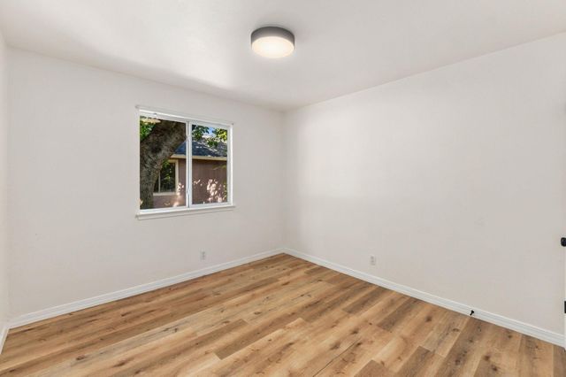 810 Honeysuckle DR, Leander, TX 78641