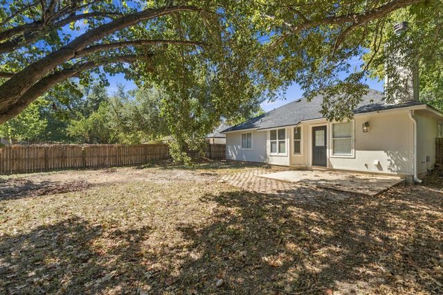 810 Honeysuckle DR, Leander, TX 78641