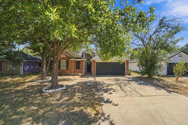 810 Honeysuckle DR, Leander, TX 78641