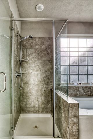1827 Basin Trail, Brenham, TX 77833