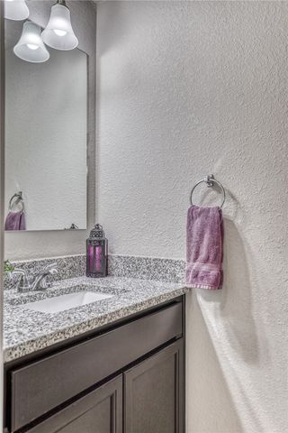 1827 Basin Trail, Brenham, TX 77833