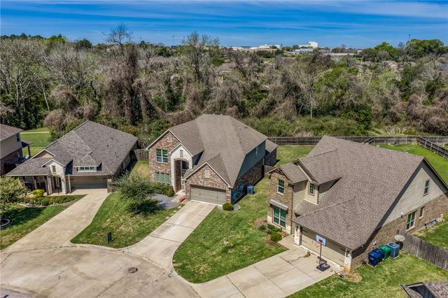 1827 Basin Trail, Brenham, TX 77833