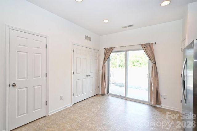 10612 Stoneacre Court, Pineville, NC 28134