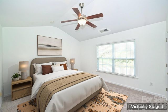 10612 Stoneacre Court, Pineville, NC 28134