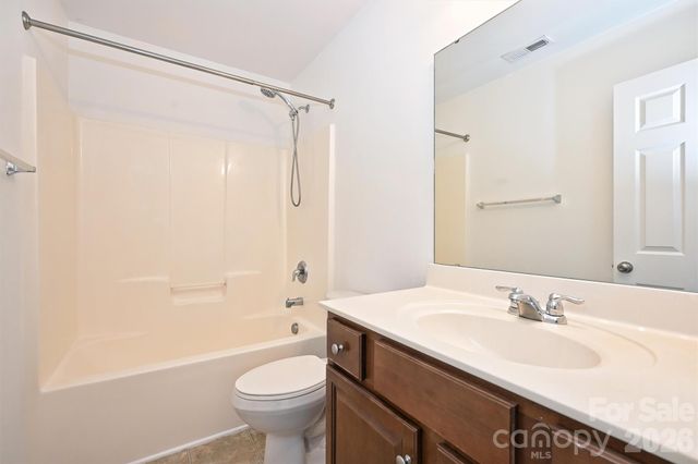 10612 Stoneacre Court, Pineville, NC 28134