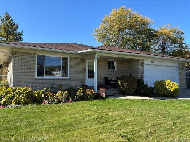 39839 Dorian Drive, Sterling Heights, MI 48310