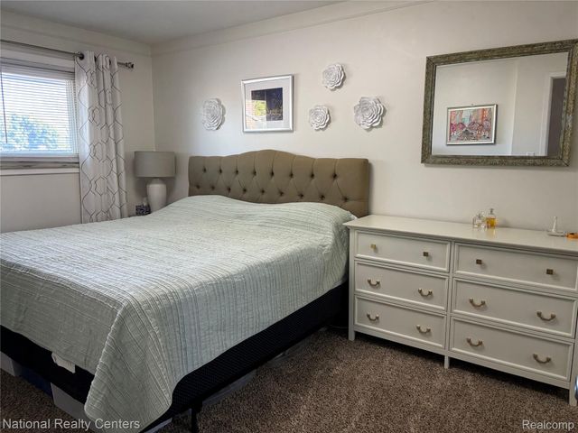 39839 Dorian Drive, Sterling Heights, MI 48310
