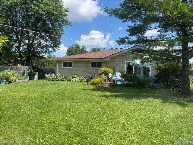 39839 Dorian Drive, Sterling Heights, MI 48310