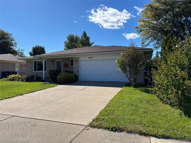 39839 Dorian Drive, Sterling Heights, MI 48310