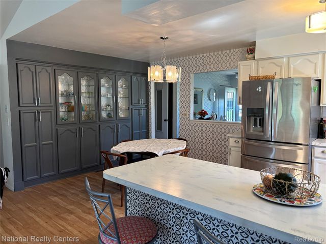 39839 Dorian Drive, Sterling Heights, MI 48310