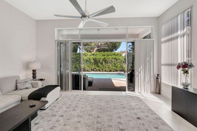 6666 NW 23rd Terrace, Boca Raton, FL 33496