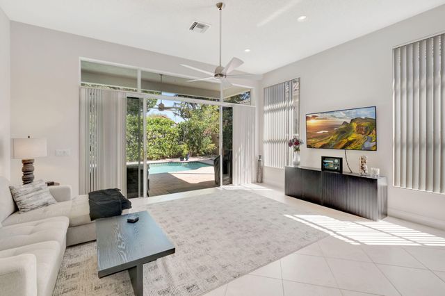 6666 NW 23rd Terrace, Boca Raton, FL 33496