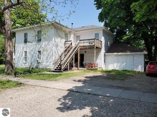221 W Locust, Mount Pleasant, MI 48858