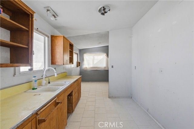 10380 Baker Road, Lucerne Valley, CA 92356