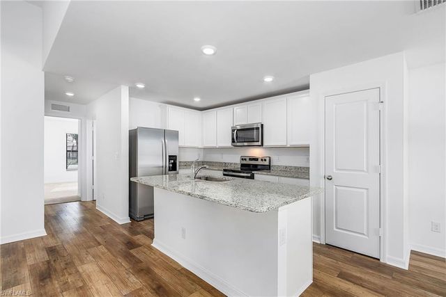 3926 SW Santa Barbara PL, Cape Coral, FL 33914