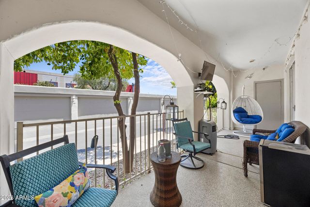 5200 S LAKESHORE Drive 116, Tempe, AZ 85283