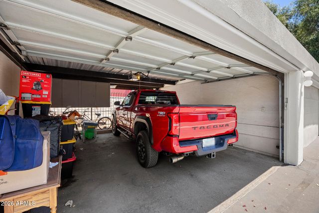 5200 S LAKESHORE Drive 116, Tempe, AZ 85283