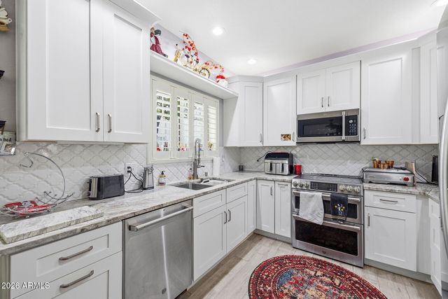 5200 S LAKESHORE Drive 116, Tempe, AZ 85283