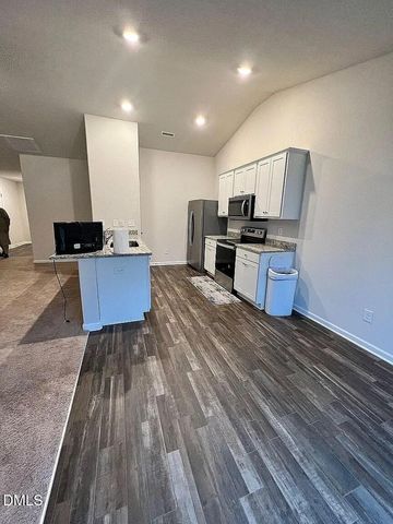 80 Shallow, Youngsville, NC 27596