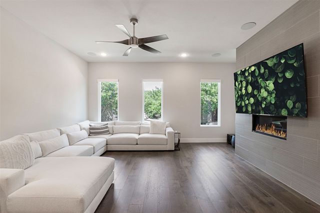 4126 Entrada Way, Dallas, TX 75219