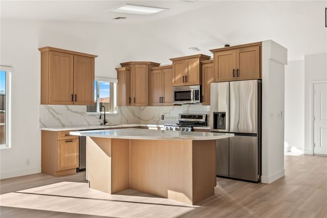 1863 E La Entrada Place, Fort Mohave, AZ 86426