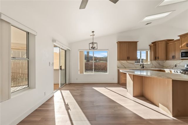 1863 E La Entrada Place, Fort Mohave, AZ 86426