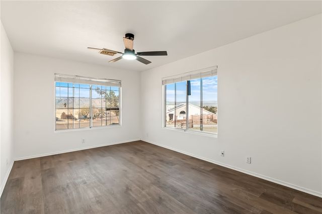 1863 E La Entrada Place, Fort Mohave, AZ 86426