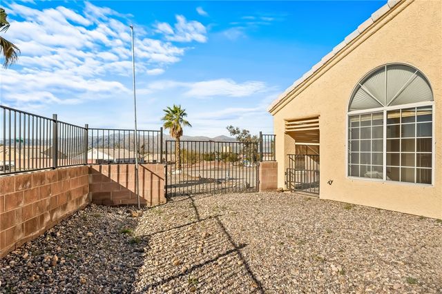 1863 E La Entrada Place, Fort Mohave, AZ 86426