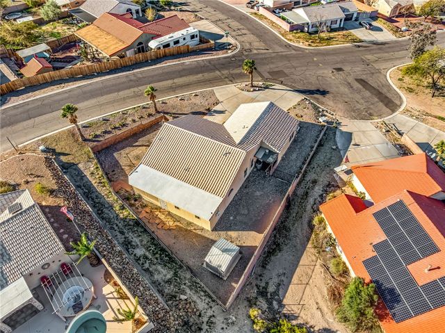 1863 E La Entrada Place, Fort Mohave, AZ 86426