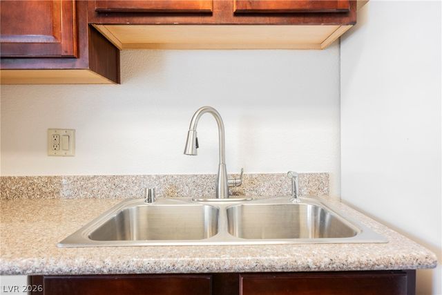 4921 Indian River Drive 120, Las Vegas, NV 89103