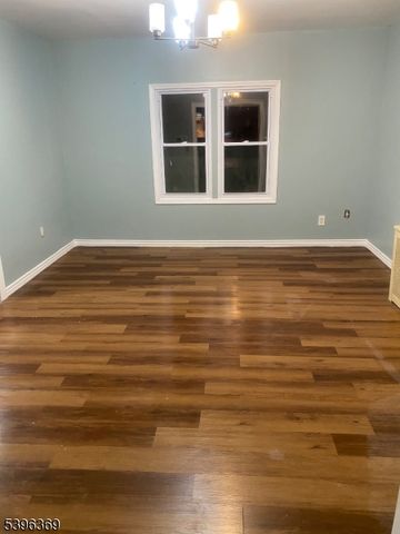 48 Laurel Ave, East Orange City, NJ 07017