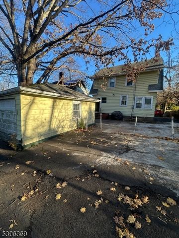 48 Laurel Ave, East Orange City, NJ 07017