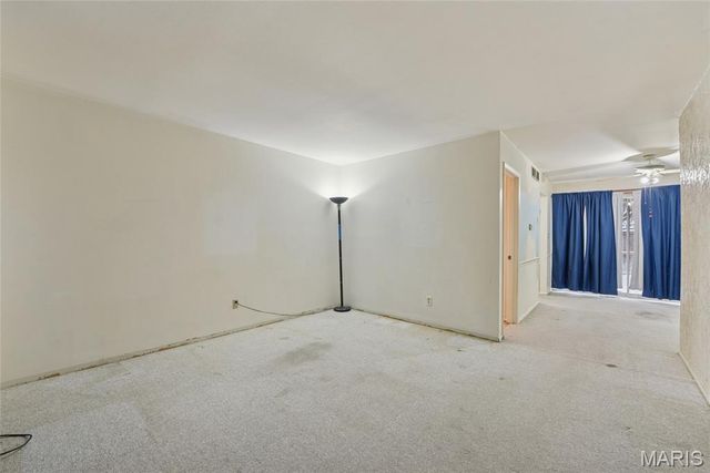 140 Burtonwood Drive, Ballwin, MO 63011