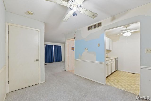 140 Burtonwood Drive, Ballwin, MO 63011