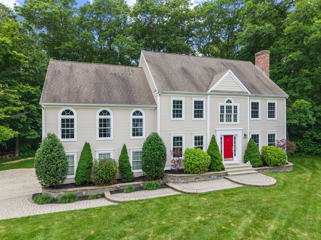11 Acorn Drive, East Haddam, CT 06423