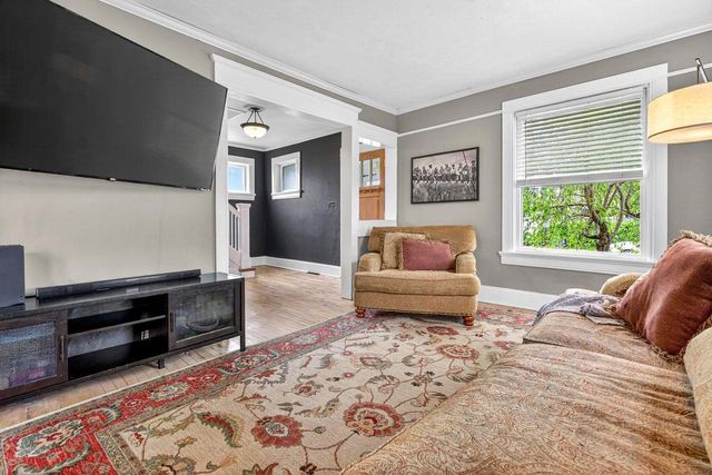 405 E COLUMBIAN AVENUE, Neenah, WI 54956